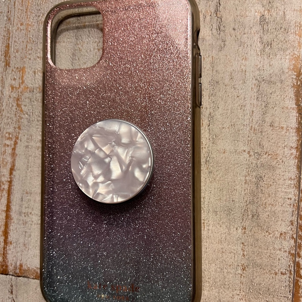 XR iPhone case with pop socket